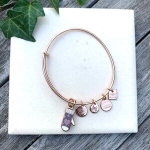 Alex and Ani “Cozy Mitten” Charm Bangle in RAFAELIAN Rose Gold Expands 2"- 3.5"